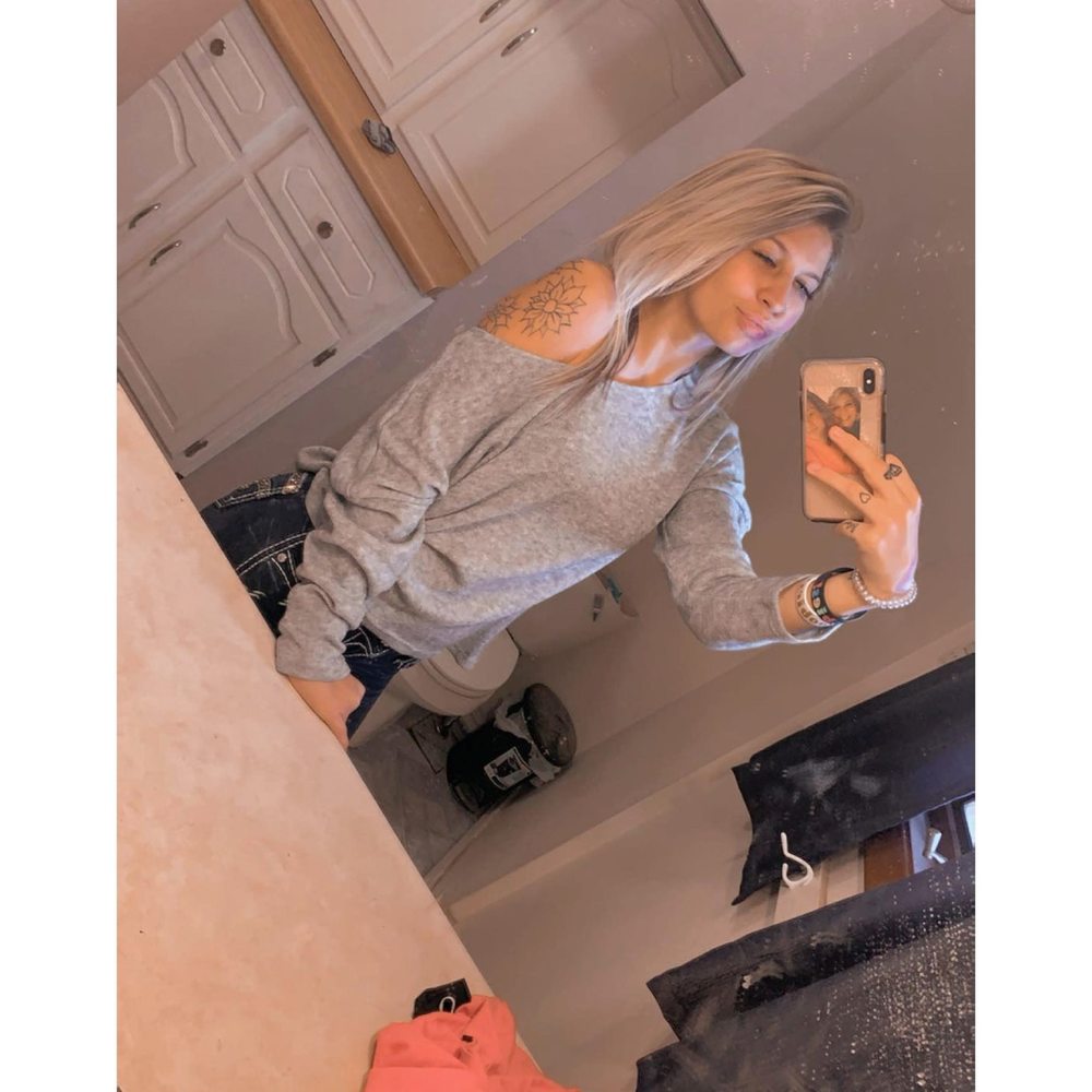 Meet your Posher, Kaylie